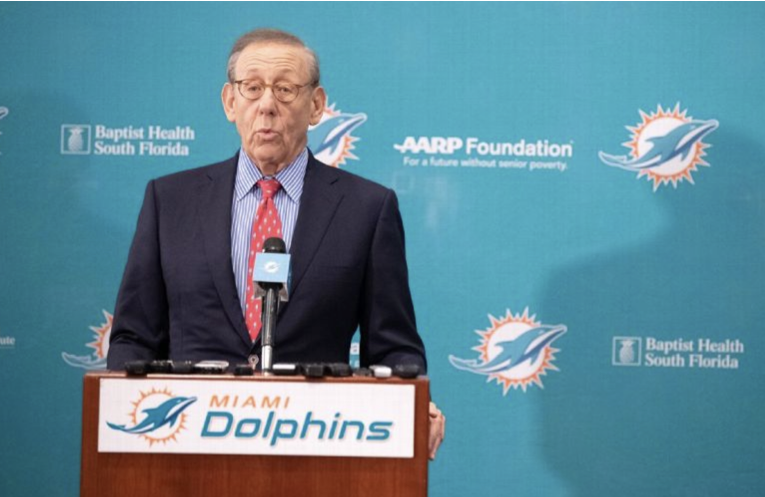 Stephen Ross visualiza temporada completa para la NFL en el 2020