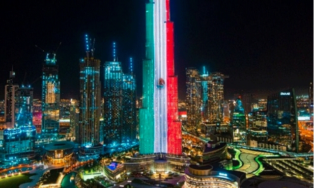 Celebran en el rascacielos Burj Khalifa a México desde Dubái