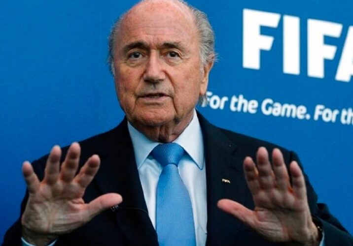 Acusan a Joseph Blatter y Michel Platini de estafa y abuso de confianza en Suiza