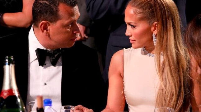 ASÍ REACCIONA JENNIFER LOPEZ A LOS RUMORES DE INFIDELIDAD DE ALEX RODRIGUEZ