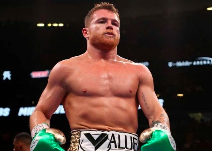 ‘Canelo’ Álvarez presume su lujoso auto Ferrari de 4 millones de USD en redes sociales