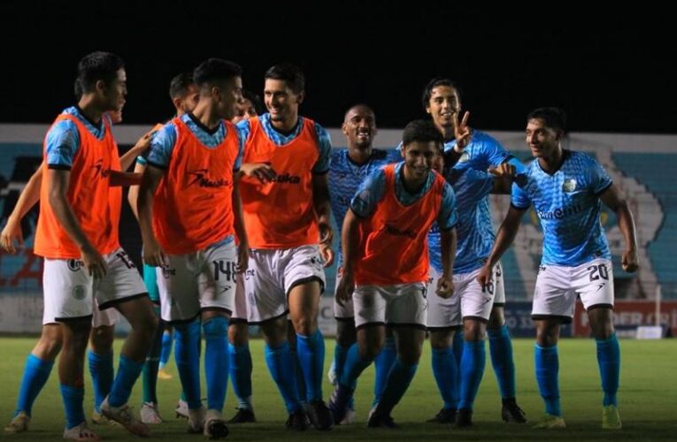 HACEN ‘LA OLA’ EN LA TRIBUNA, CANCÚN FC ACORRALA A LOS LEONES NEGROS