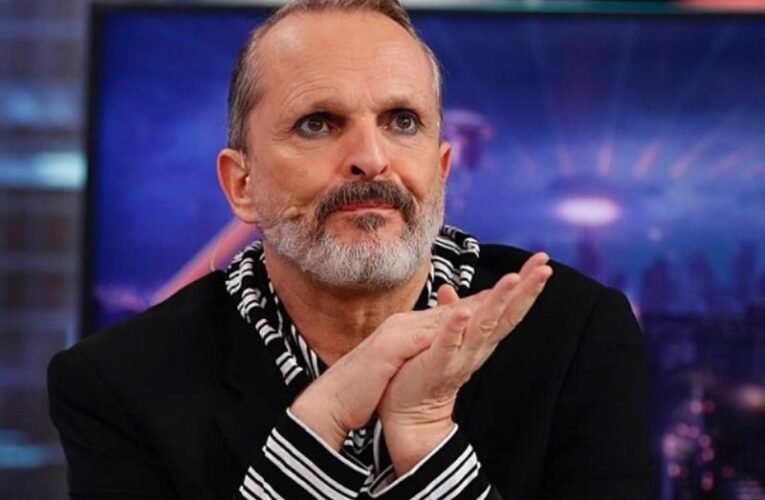 Explota Miguel Bosé; obliga a reportero a quitarse el cubrebocas