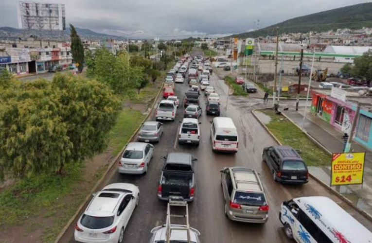 Taxistas retiran bloqueos en avenidas y carreteras de Hidalgo