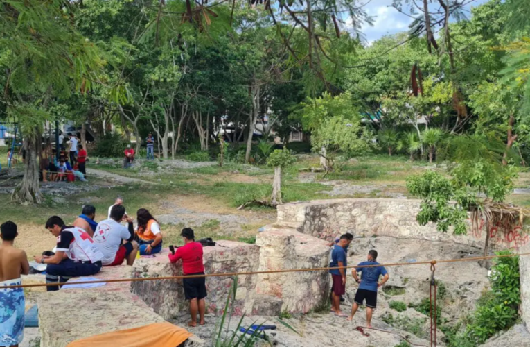 Onésimo continúa desaparecido dentro de un cenote en Cancún, autoridades reanudan búsqueda