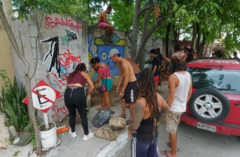 Desalojan a 28 artesanos de calle donde se desató balacera en Tulum, QRoo