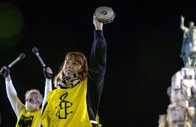 Amnistía Internacional conmemora el Día de los Derechos Humanos con una protesta en Palma