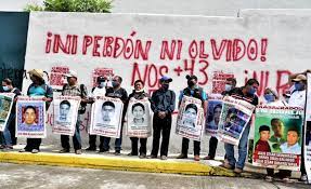 La Comisión de la Verdad en México concluye que la desaparición de los 43 estudiantes de Ayotzinapa «fue un crimen de Estado»