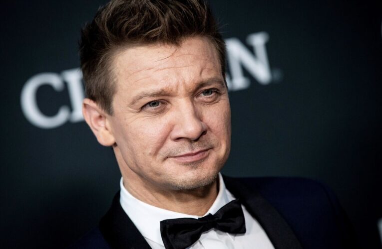 Jeremy Renner, sometido a una operación y permanece en terapia intensiva