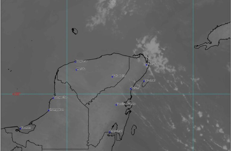 Día cálido con lluvias aisladas en Quintana Roo