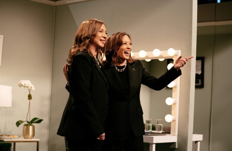 Kamala Harris sorprende en «Saturday Night Live» a días de las elecciones