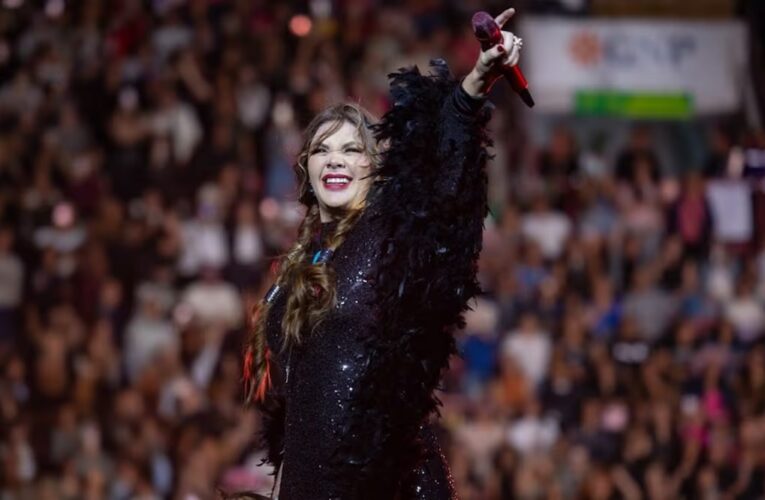 Yuridia arrasa en la Plaza de Toros México con su concierto «Sin llorar»