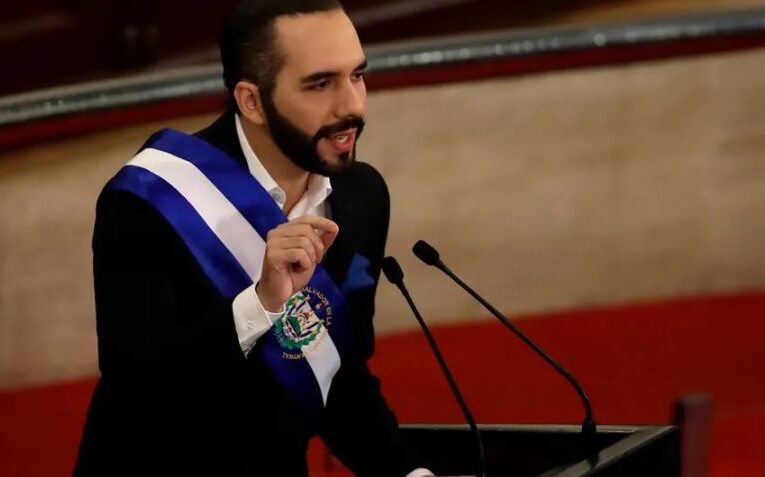 Bukele viaja a Estados Unidos a consolidar su alianza con Trump