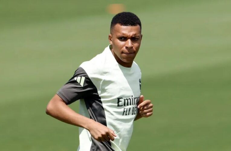 Kylian Mbappé vuelve a los entrenamientos con el Real Madrid
