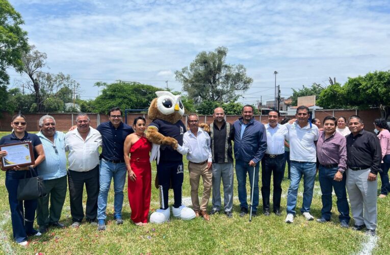Entregan cancha renovada en secundaria de Cuautla para fortalecer el desarrollo de la juventud