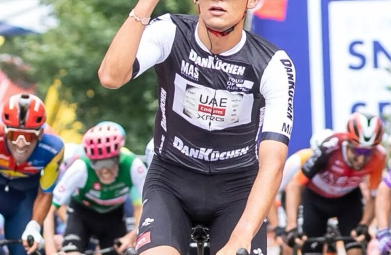 Isaac del Toro se adueña de la Vuelta de Austria