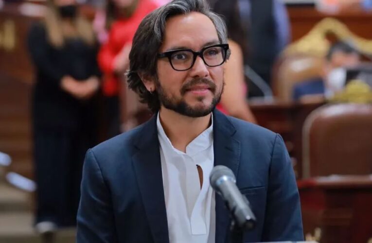 Claudia Sheinbaum propone a Genaro Lozano como embajador de México en Italia