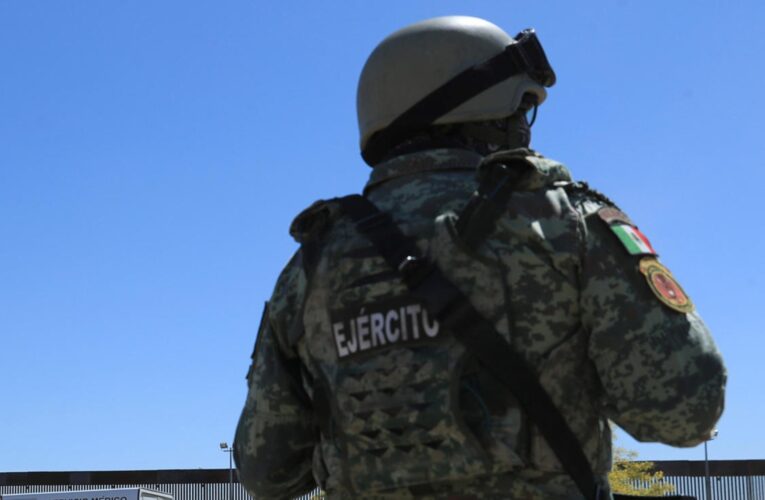 Una niña de 6 años enviada por el ICE a Ecuador se convierte en la deportada más joven