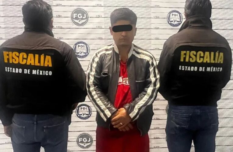 Detienen en flagrancia a extorsionador en el Estado de México; pedía 100 mil pesos a su exjefe