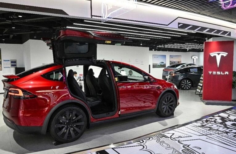 Siguen los problemas para Tesla en Europa; ventas se desploman en agosto