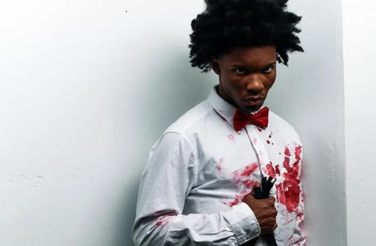 Investigan al rapero D4vd por deceso de menor hallada en la cajuela de su Tesla