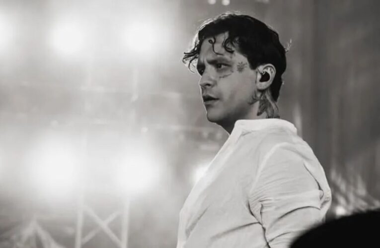 Ingeniera de Christian Nodal revela cómo es trabajar con él en el estudio; «sabe perfectamente lo que quiere»