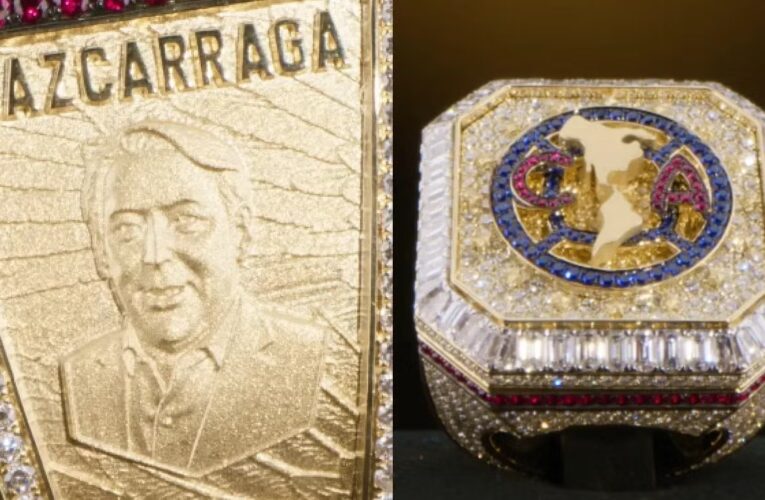 Emilio Azcárraga presume anillo especial del tricampeonato con América