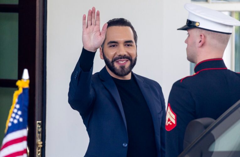 Bukele agradece a Trump por designar a pandilla salvadoreña como grupo terrorista