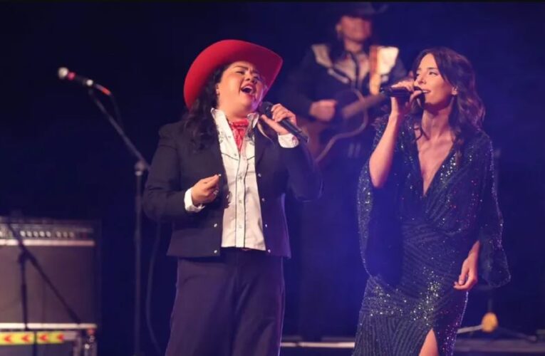 Vivir Quintana invitó a Majo Aguilar a su concierto