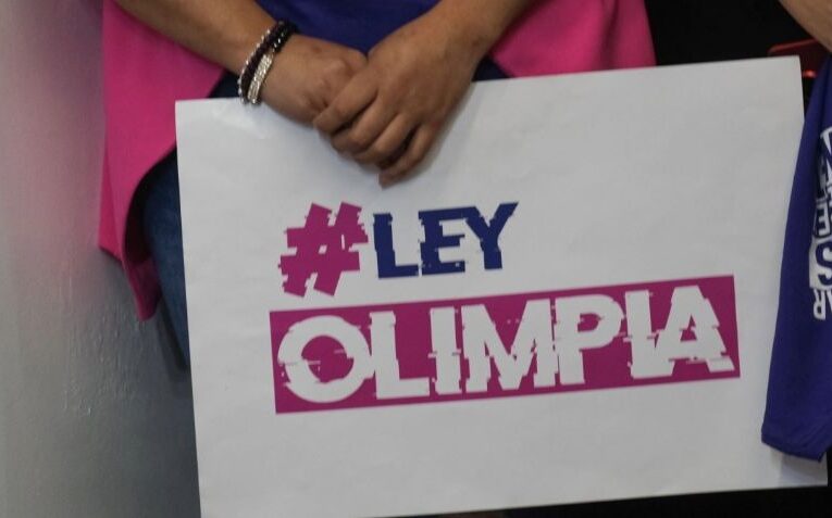 Mujer extorsiona a hombre con fotos íntimas para no pagar la renta y ahora podría ser enviada a prisión