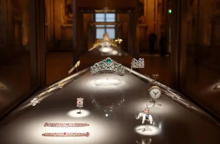 Hallan dañada la corona de Eugenia tras el espectacular robo en el Louvre