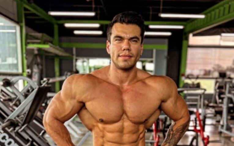 Pierde la vida a los 26 años el fisicoculturista mexicano, Jorge Corona, se ahogó en una playa