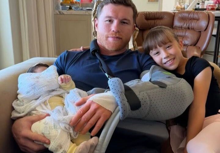 Canelo Álvarez publica inédita foto con sus hijas tras su cirugía de codo
