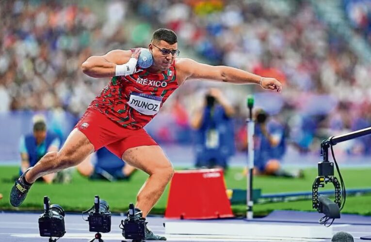Uziel Muñoz lanza poderoso mensaje a sus compañeros atletas para no perder el foco: «Muchos están aquí no por el deporte, sino por otra cosa».