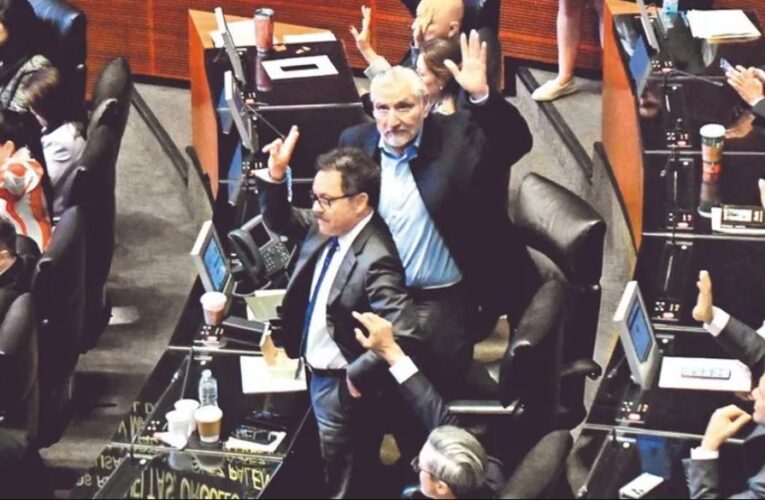 Claudia manda a Gertz a “país amigo”; Ernestina va a la FGR