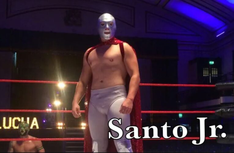 Santo Jr encabeza magna función de lucha libre en la Plaza de Toros Lerdo