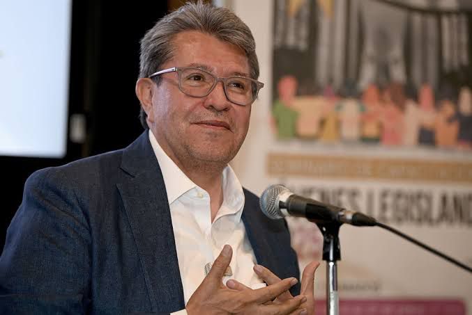 Monreal convoca a jóvenes a talleres y actividades en la Cámara de Diputados