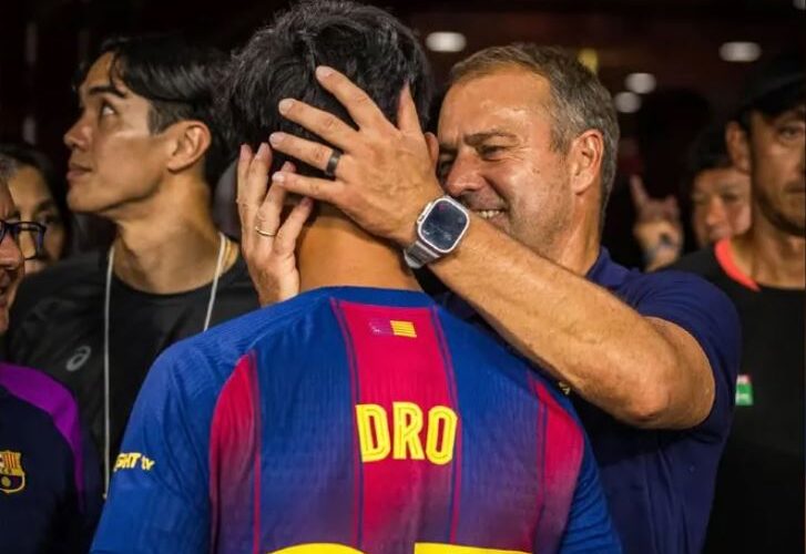 Hansi Flick, decepcionado con Dro por decisión de salir del Barcelona