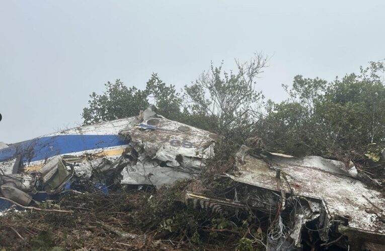 Hallan accidentado y sin sobrevivientes el avión desaparecido en Colombia con 15 ocupantes