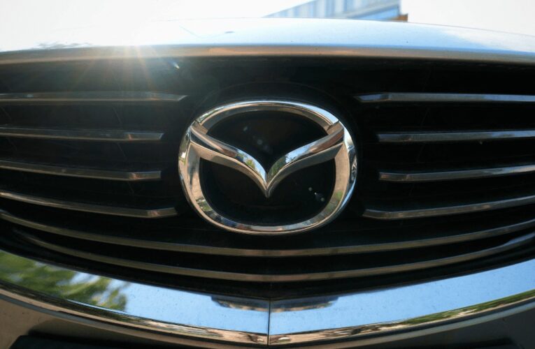 Mazda llama a revisión miles de autos en México por falla que puede dejar al vehículo sin gasolina