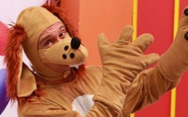 El Perro Guarumo asegura que es de los primeros «Therian» en la televisión mexicana