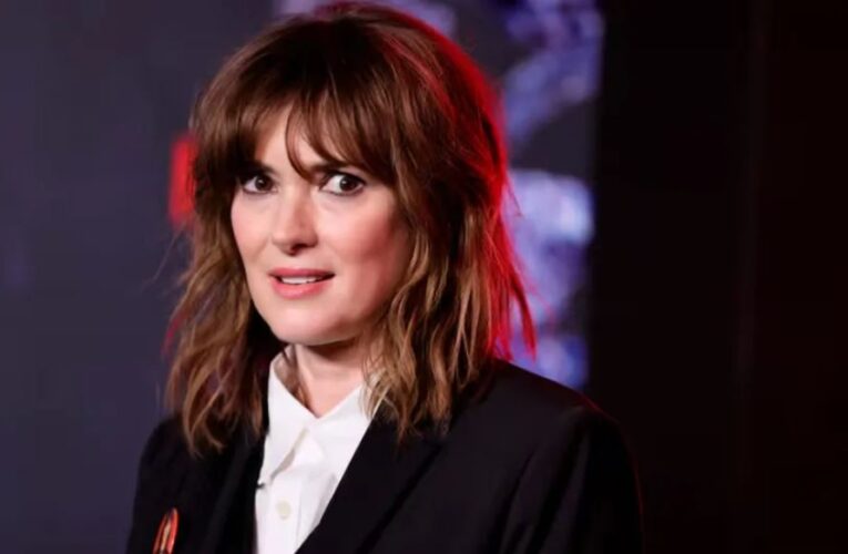 Winona Ryder se suma al elenco de la tercera temporada de ‘Merlina’.