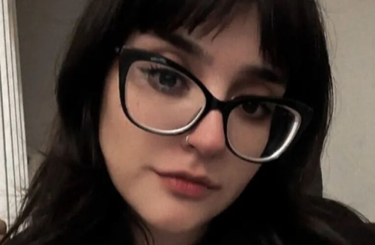 Actriz de doblaje de ‘Demon Slayer’ y ‘Miraculous’ vende audios personalizados para salvar a su perrita enferma