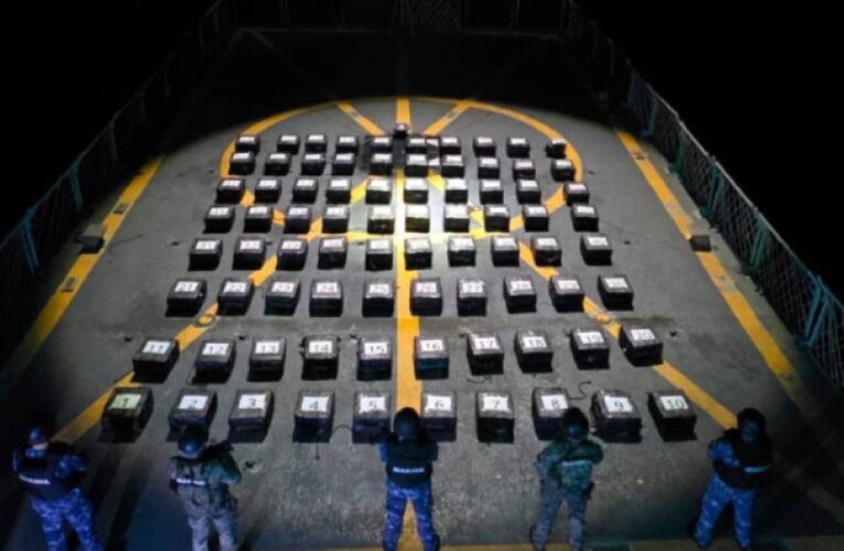 Marina asegura casi 2 toneladas de cocaína frente a Acapulco