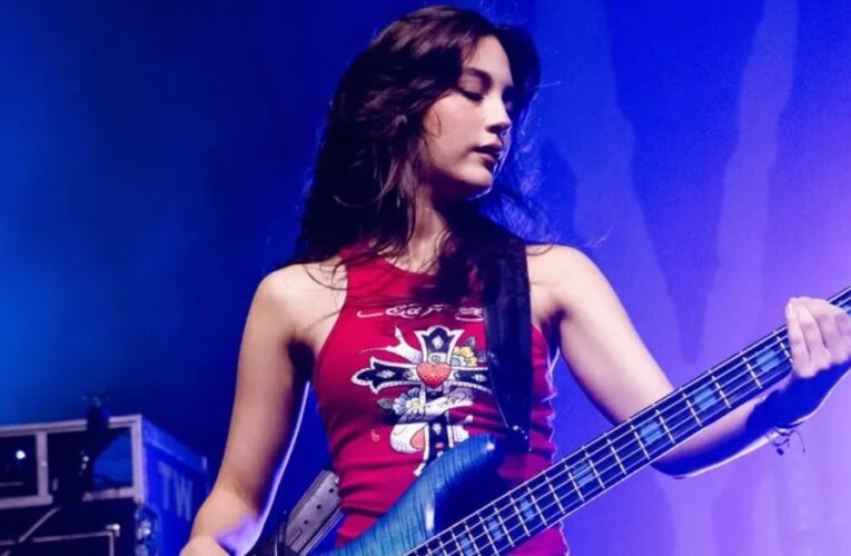 Alejandra Villarreal, bajista mexicana de The Warning que se hizo viral en Argentina