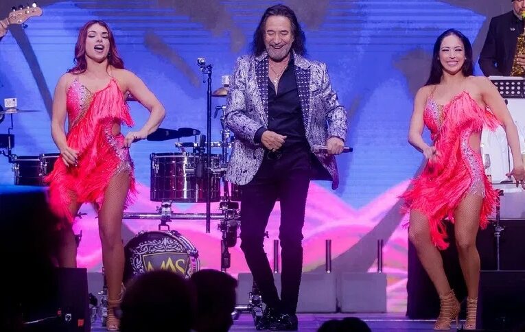 Anuncian concierto gratis de El Buki