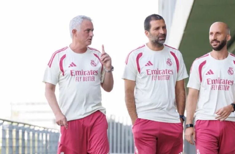 José Mourinho inicia su segunda etapa en el Real Madrid: «Es la responsabilidad y honor de trabajar para el club»