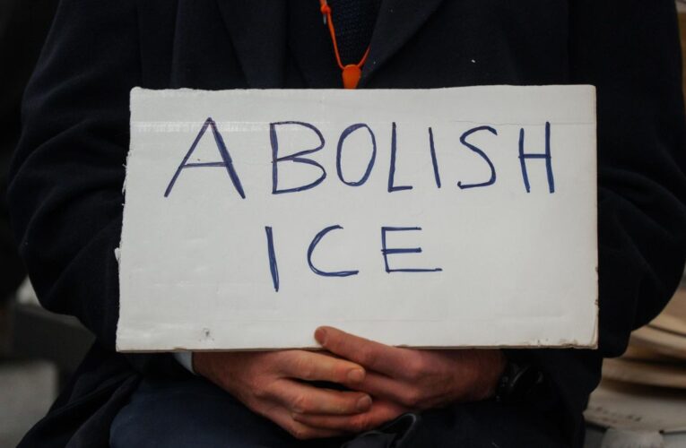 México denuncia ante la ONU muerte de migrantes bajo custodia del ICE en EE.UU.
