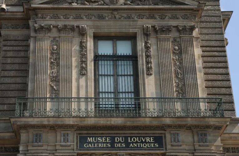El Louvre reabre galería donde robaron las Joyas de la Corona: «Es más interesante visitarlo»