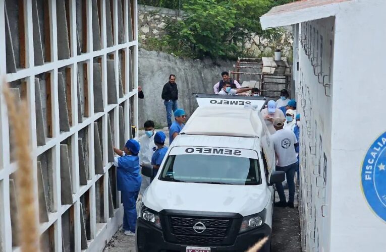 Entregan a familias 27 cuerpos identificados tras casi una década